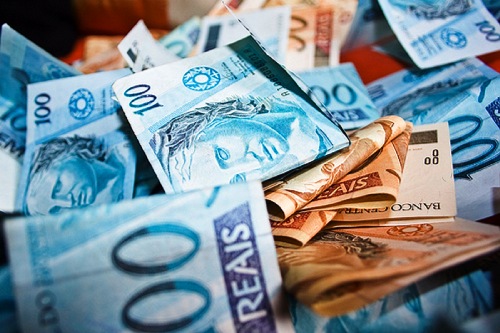 Antecipação do Imposto de Renda é alternativa para pagar dívidas