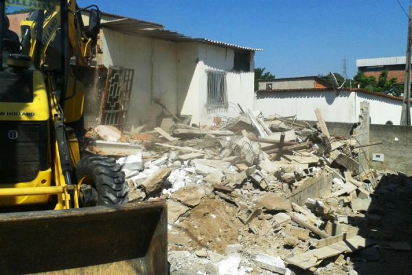 Multa de até R$ 5 mil para construções irregulares em Linhares