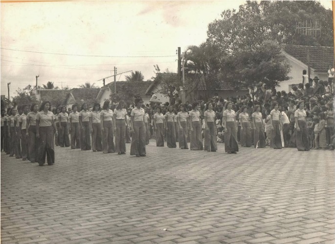 Quem estudou no Poli I? Escola comemora 43 anos e mostra fotos em blog