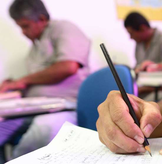 Quer Concluir os estudos? Detalhes sobre inscrições e provas do ENCCEJA