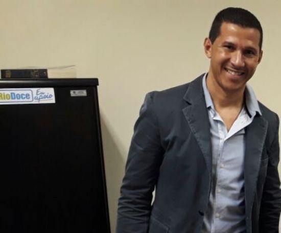 Fabiano Eller aposenta chuteiras e se filia a partido político