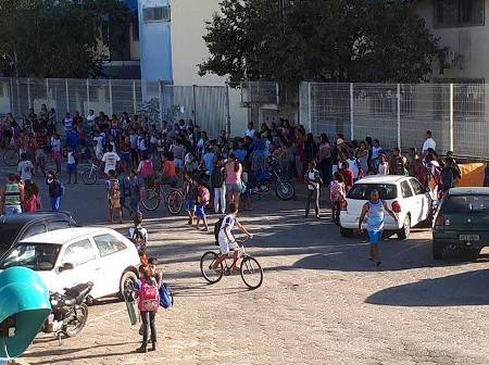 Escola de Linhares é interditada seis anos após inauguração