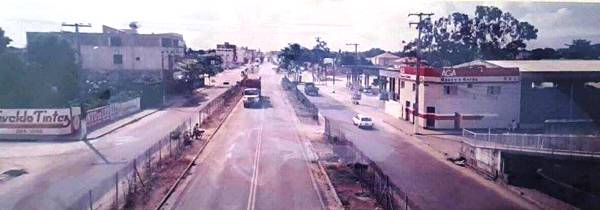 Foto lembra quando alambrado ‘cercava’ BR-101 em Linhares