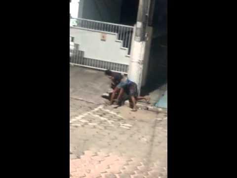 Cena de violência no Centro de Linhares