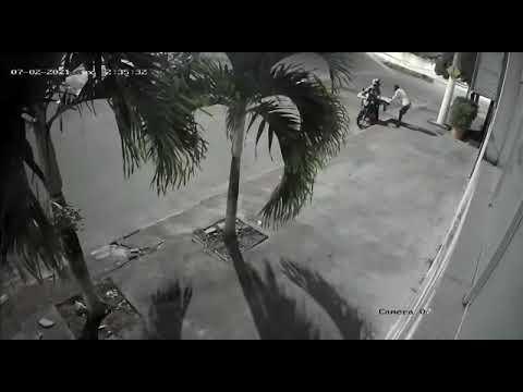 Larápios furtam banco em bairro nobre de Linhares