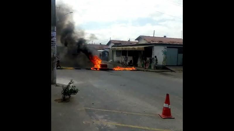 Moradores vetam acesso de principal via do Jocafe 1