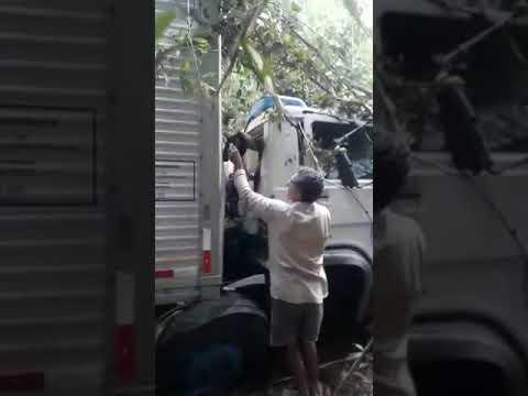 Ocupantes de caminhão de Linhares têm livramento em acidente em Jaguaré